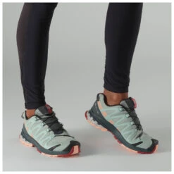 Salomon - Women's XA Pro 3D V8 - Chaussures Multisports -Chaussures Série Magasin salomon womens xa pro 3d v8 chaussures multisports detail 5